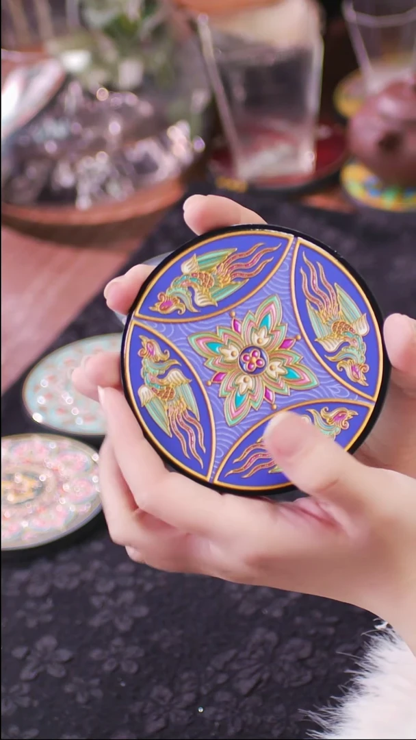壹藏贰宝有凤来仪图案杯垫一片