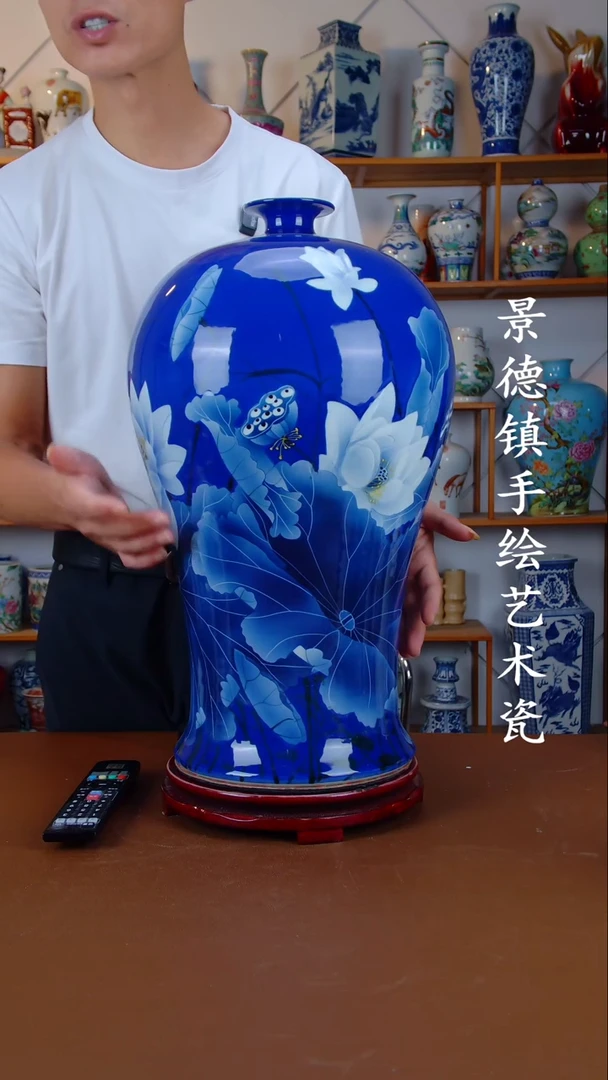 现代景德镇手工手绘陶瓷摆件37