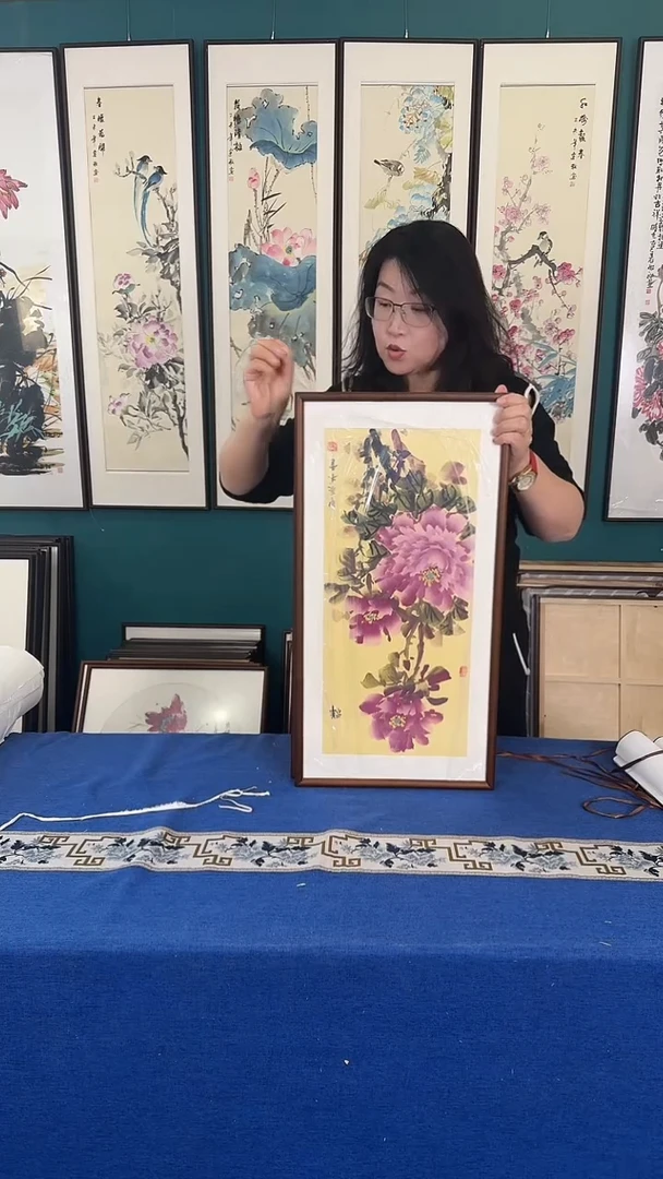 国画35*70牡丹实木装裱