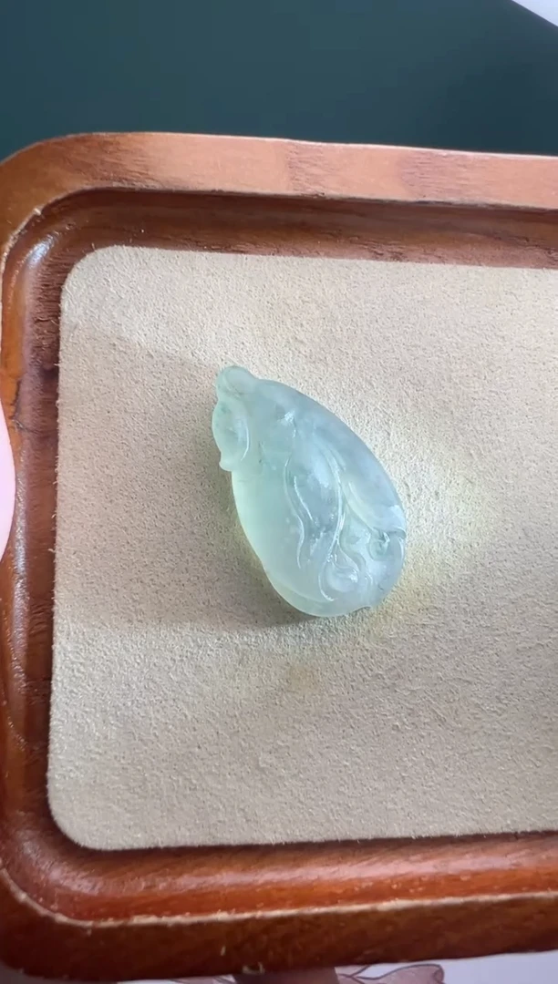 未镶嵌定制翡翠冰飘花 玉兰花