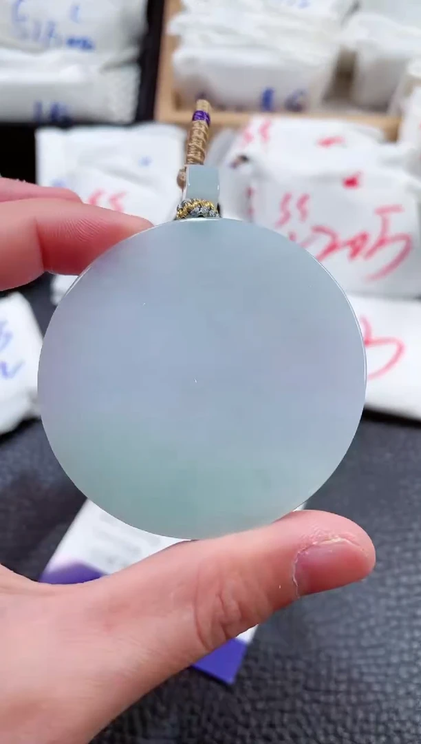 【闪购商品】翡翠颈饰未镶嵌00000145