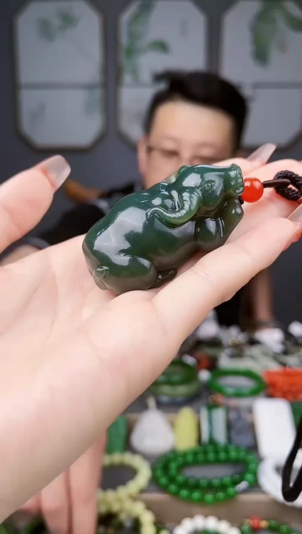 和田玉未镶嵌颈饰多样性发货   拍一单发一个