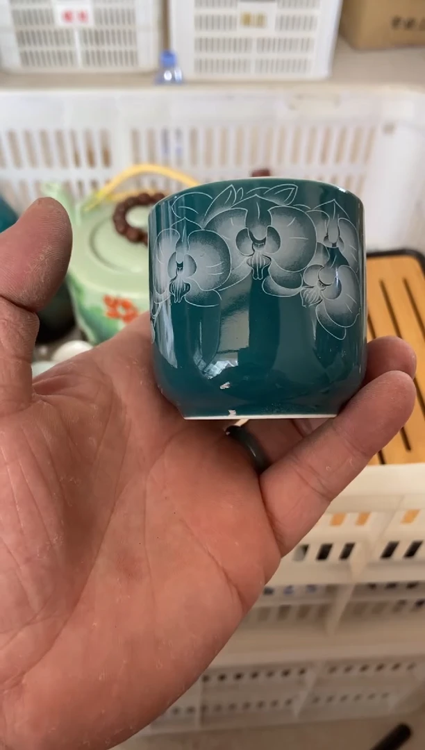 无运费险有瑕疵的摄影的产品有使用过的痕迹有点脏介意勿拍