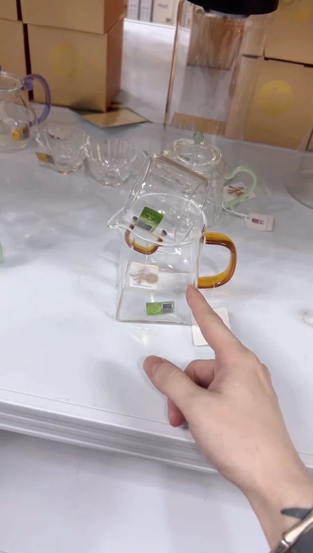 禾器瀚然茶海琥珀色 送禾器清禾杯琥珀一只
