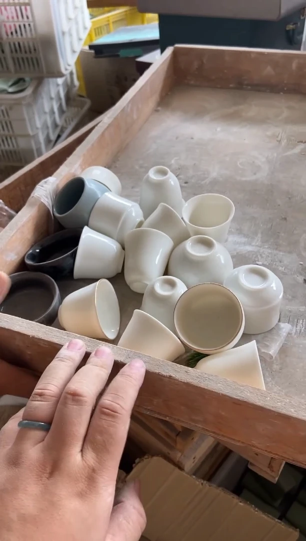 杯无运费险有瑕疵的摄影的产品有使用过的痕迹有点脏介意勿拍