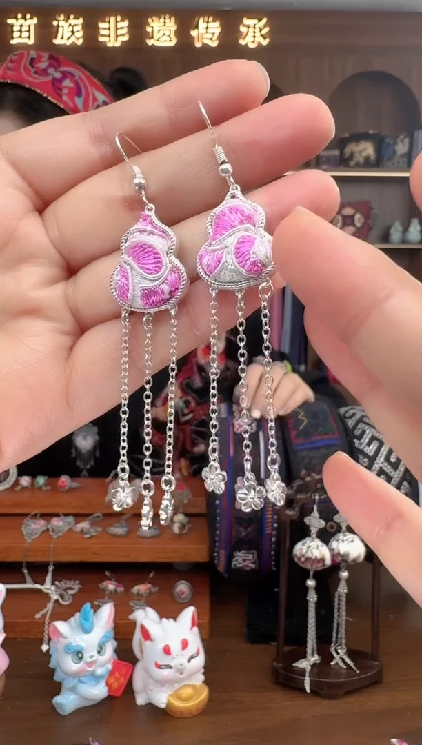 【闪购商品】织绣扶光苗绣传承180