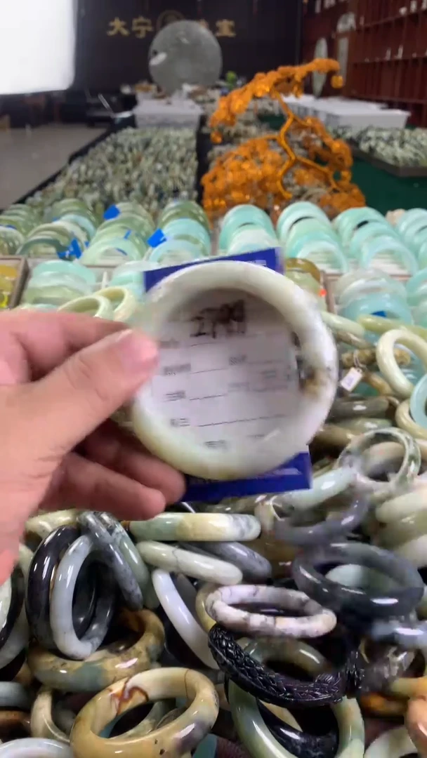 未镶嵌蛇纹石玉手镯2799