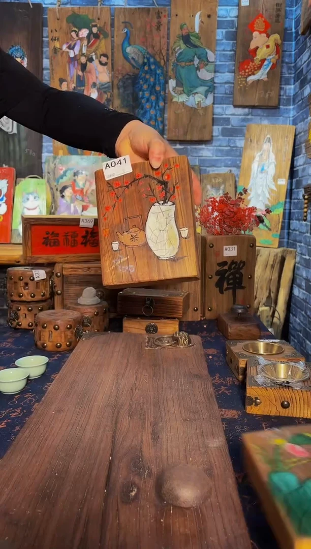 风化老门板丙烯画桌摆