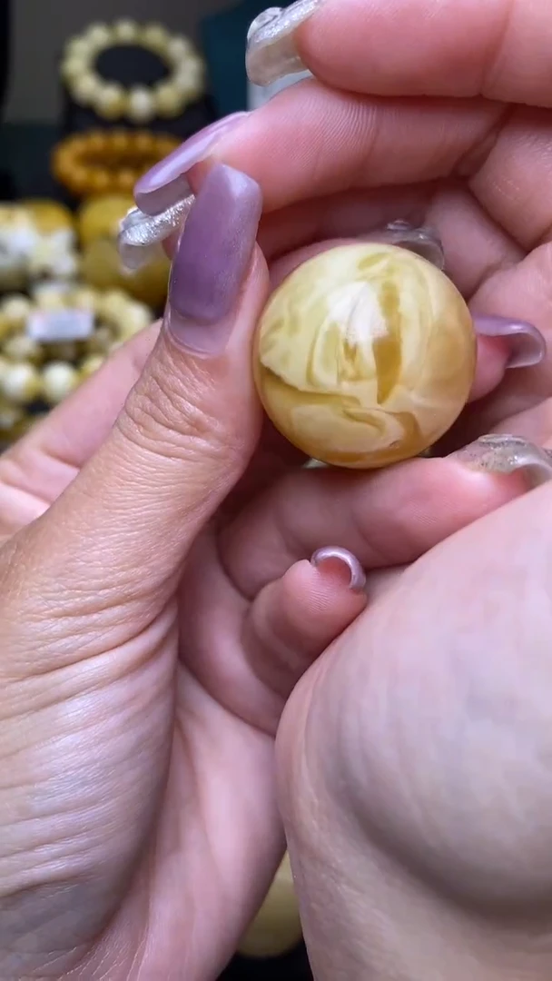 【闪购商品】琥珀裸石未镶嵌葵.103