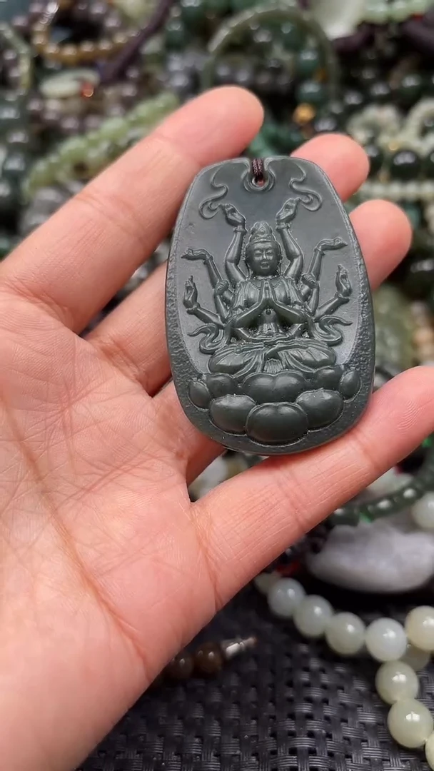 颈饰未镶嵌和田玉1