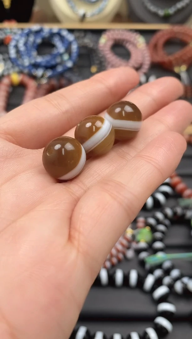 【闪购商品】玛瑙/玉髓单珠未镶嵌单珠随机发一颗