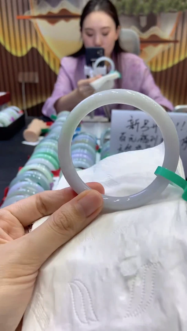 未镶嵌手镯翡翠00008259