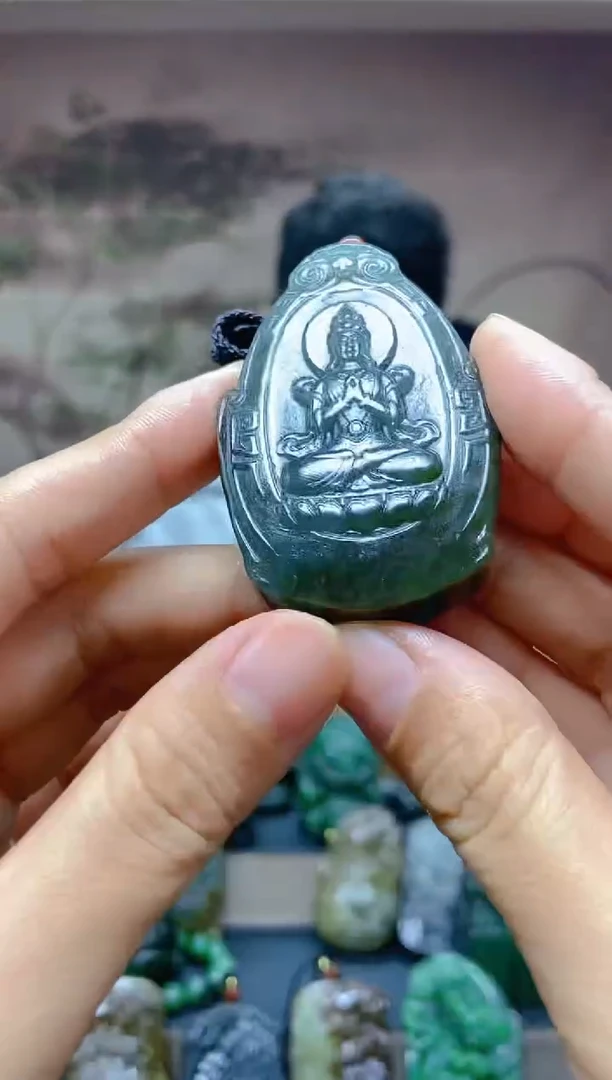 颈饰未镶嵌和田玉1