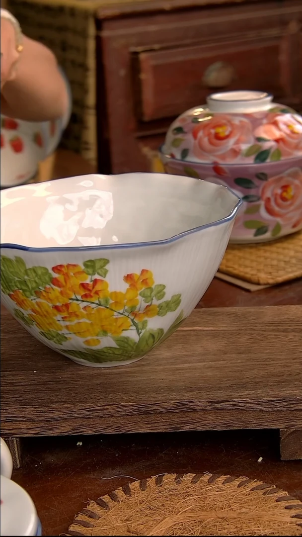 瓷片高白7英寸荷叶边面碗-油菜花