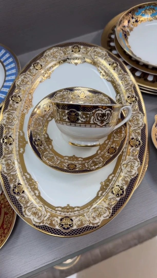 【闪购商品】瓷片14英寸鱼盘1个  杯碟2套