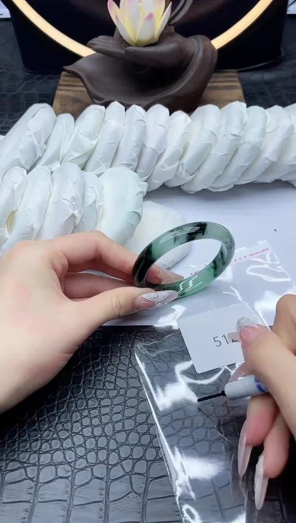 未镶嵌手镯翡翠翡翠一物一图512