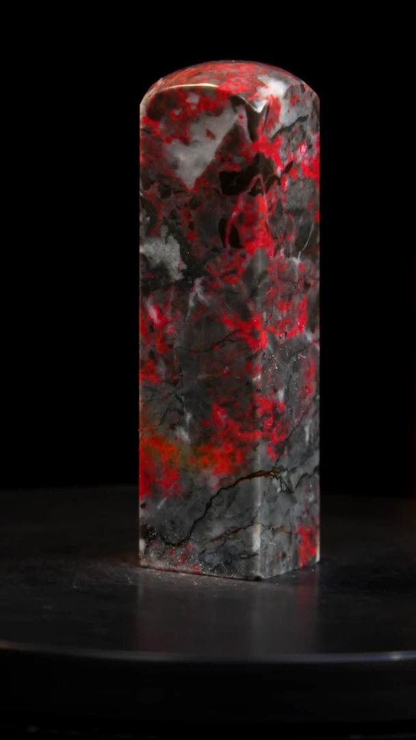 鸡血石刘关张鸡血石