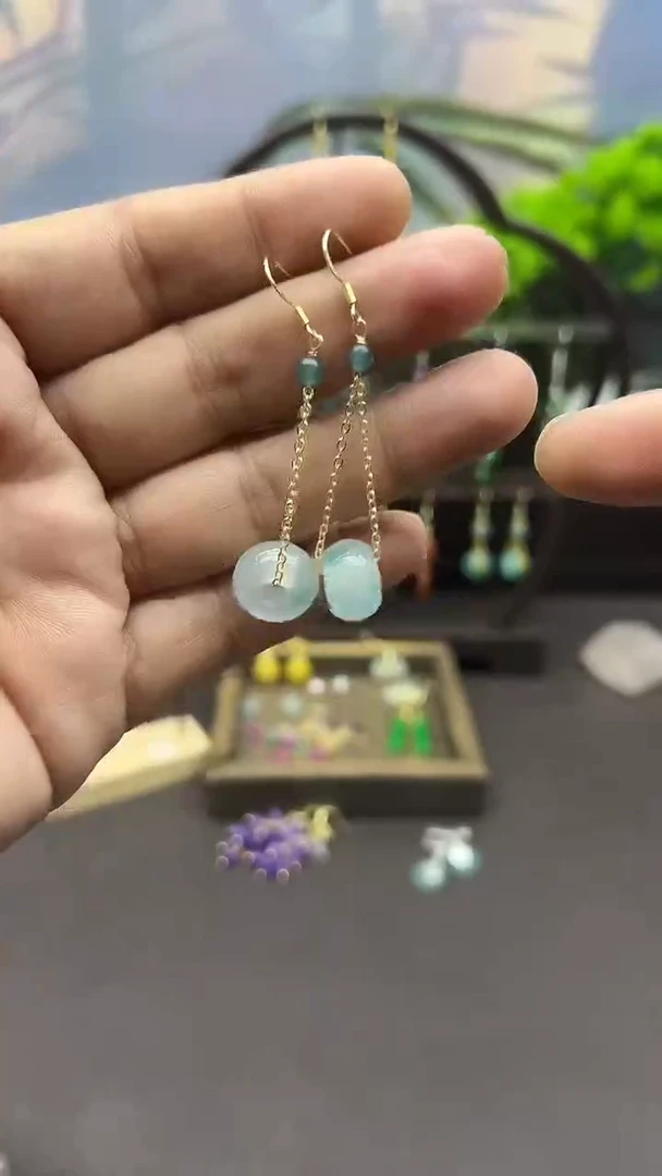 未镶嵌石英质玉（天山翠）耳饰004