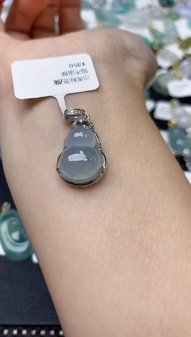 颈饰未镶嵌翡翠天然缅甸A货翡翠