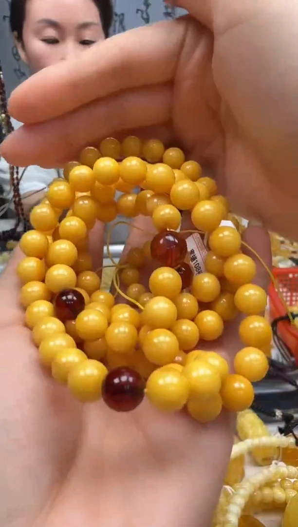 裸石琥珀未镶嵌如图