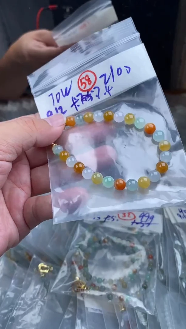 未镶嵌定制翡翠天然缅甸翡翠多样性
