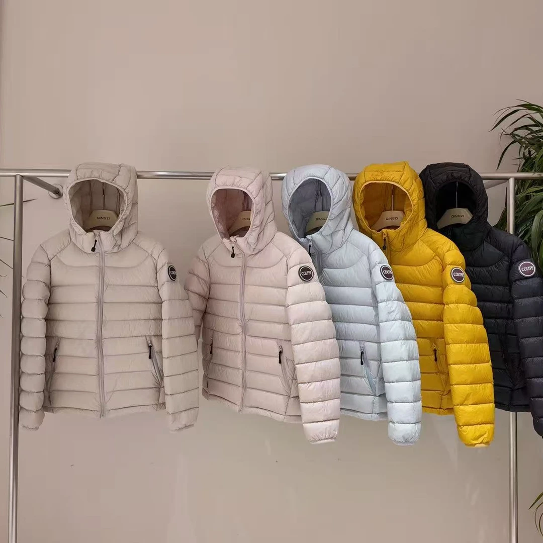 【25新国标】90白鸭绒女款排骨连帽羽绒轻薄保暖运动羽绒服