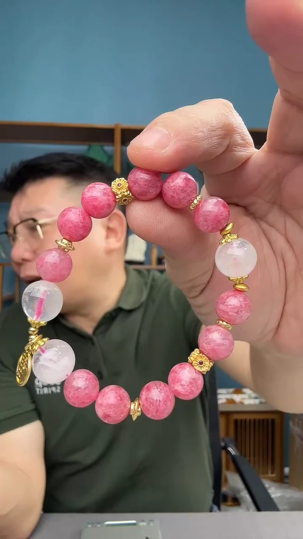 未镶嵌琥珀裸石郑*45（有瑕介意勿拍）