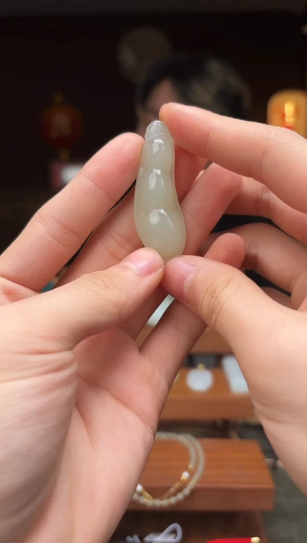 未镶嵌和田玉把件ff28-福豆