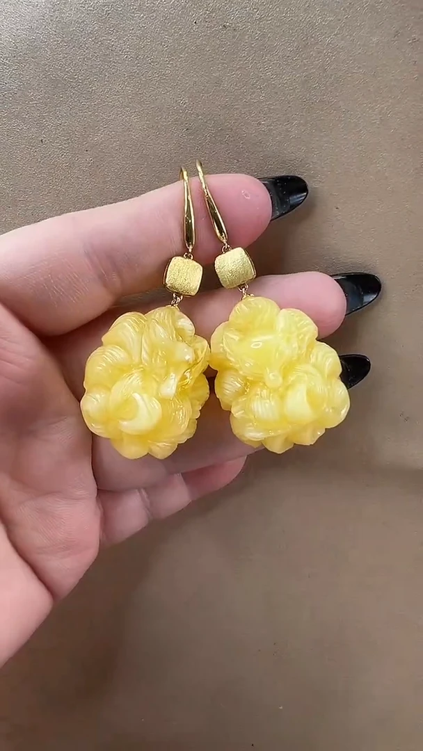 琥珀颈饰未镶嵌耳环