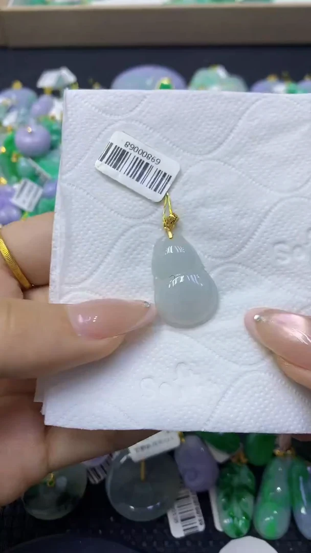 颈饰未镶嵌翡翠天然缅甸翡翠A货