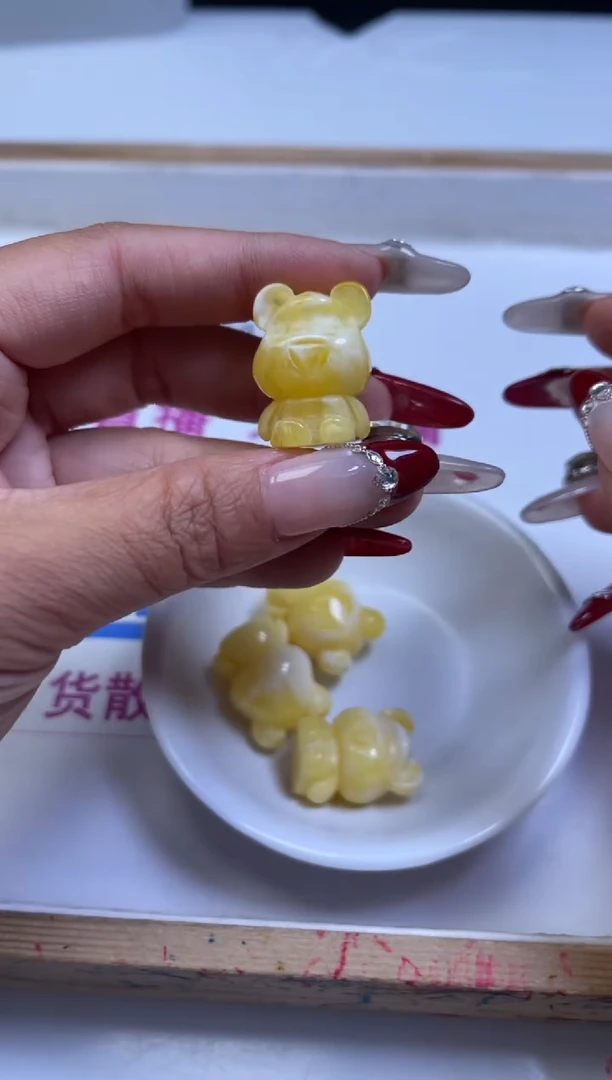 裸石蜜蜡未镶嵌M54 白花蜡 中熊 24*18*16mm 1个8元