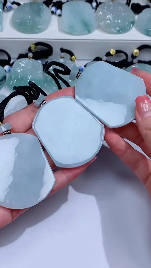 翡翠未镶嵌颈饰吊坠团购多样性发一件