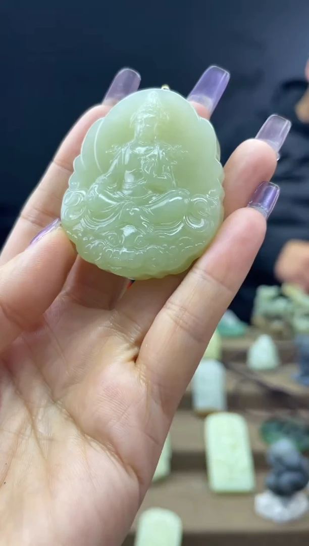 颈饰未镶嵌和田玉1