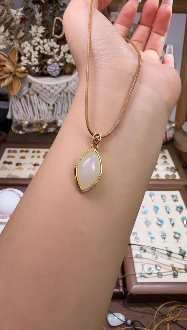 水晶摆件未镶嵌吊坠