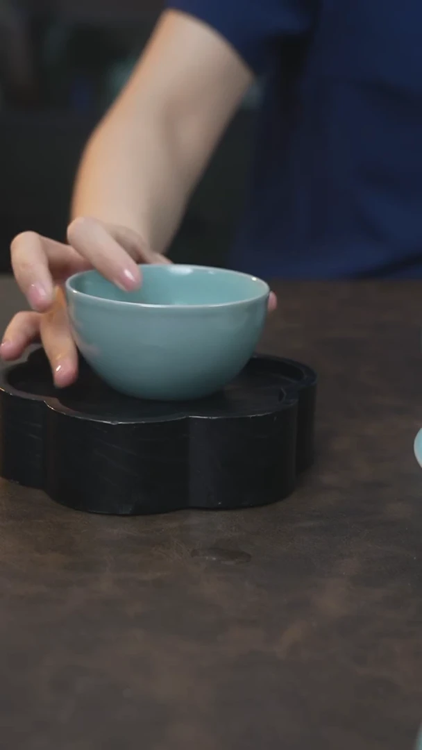 汝瓷 （拾汝）（天青）卧足杯（微瑕）