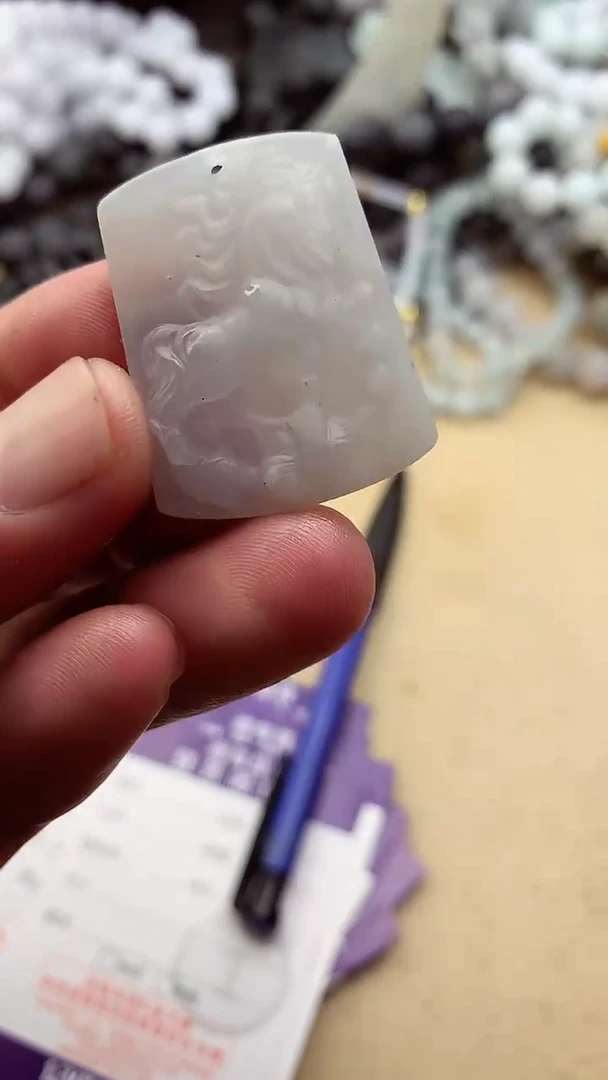 定制翡翠未镶嵌翡翠1
