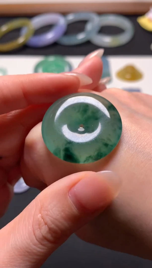 未镶嵌定制翡翠珠**? 0249245620