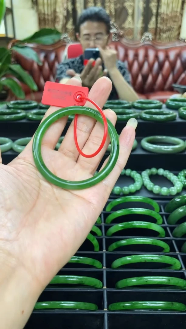 未镶嵌手镯和田玉（碧玉）清*939