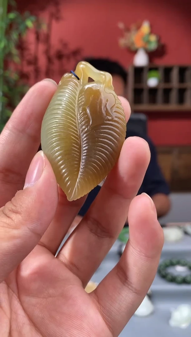 和田玉未镶嵌吊坠(不含链)1