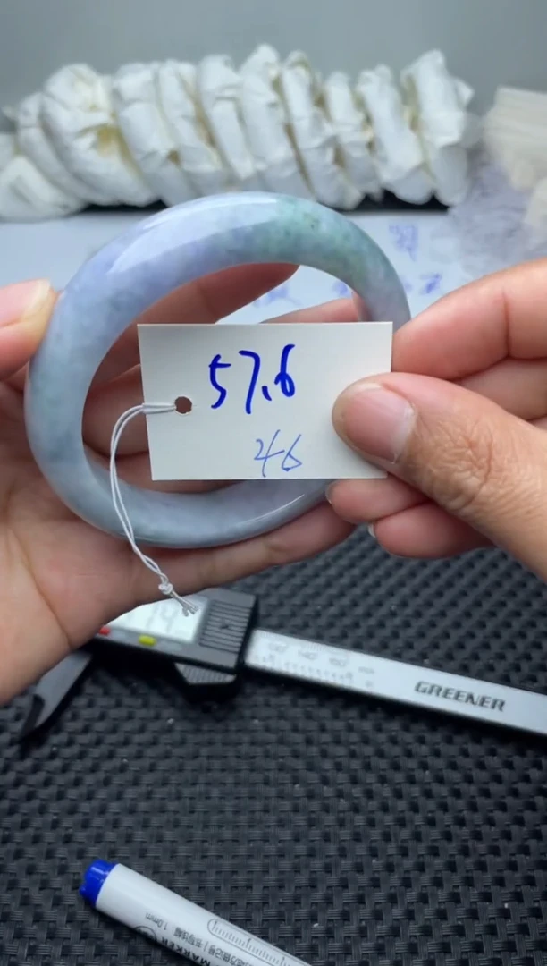 未镶嵌手镯翡翠46