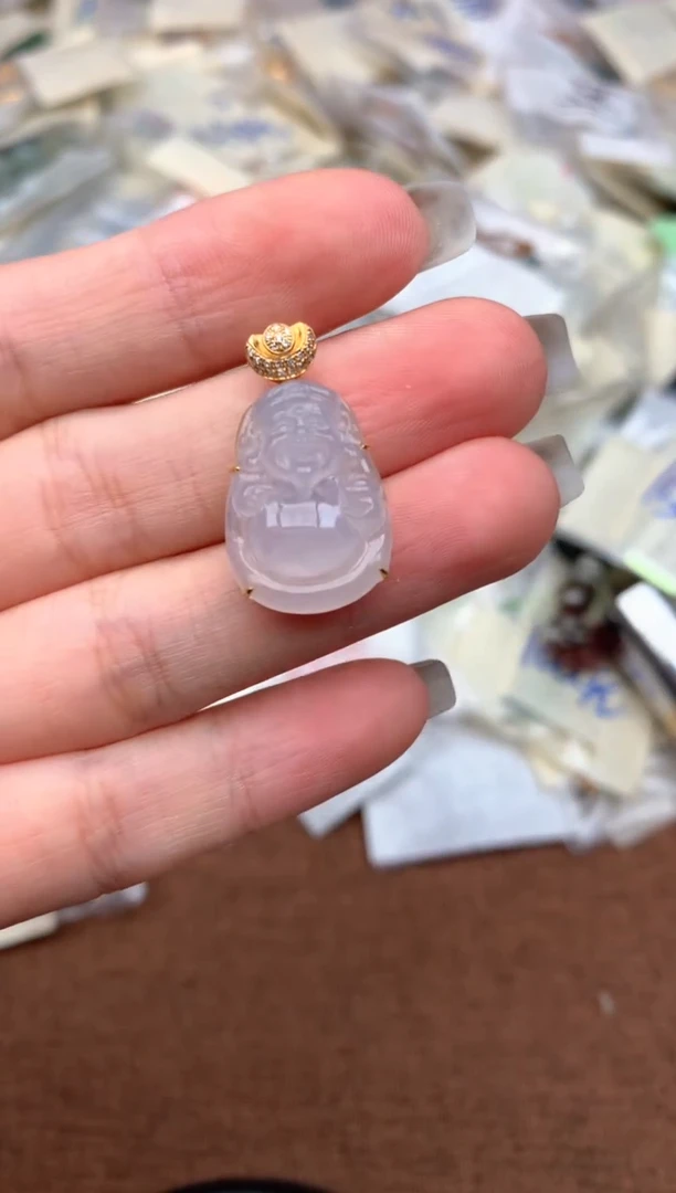 18K金镶嵌挂件翡翠—