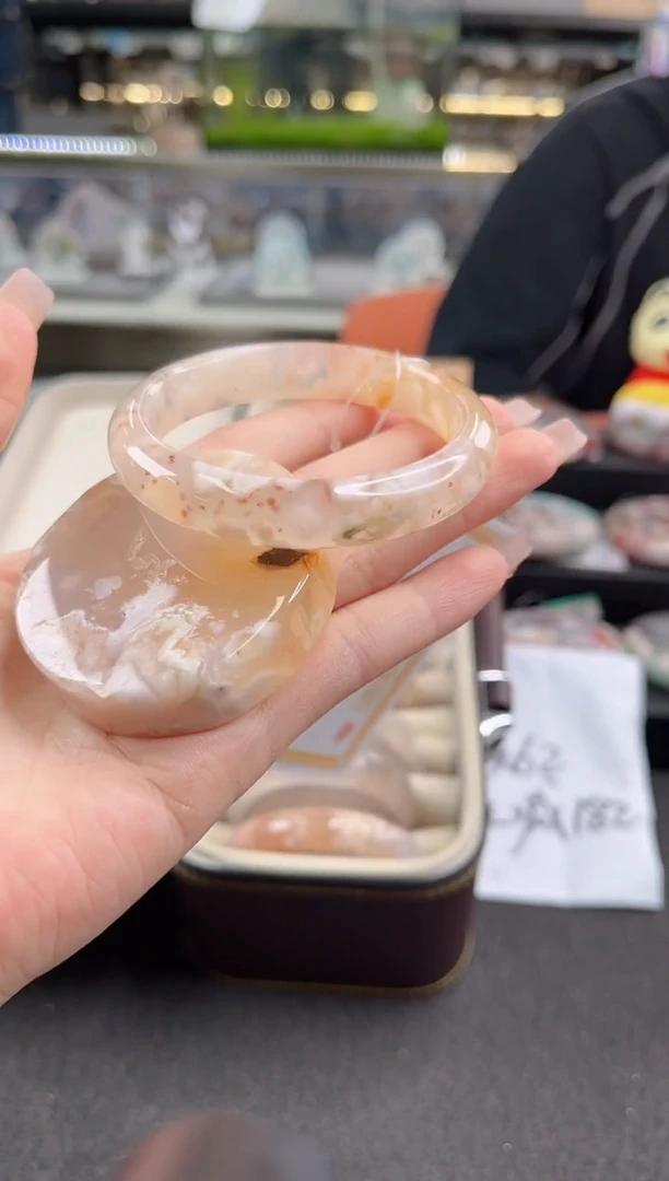 未镶嵌手镯石英质玉56圈口 （赠品镯心）3886560