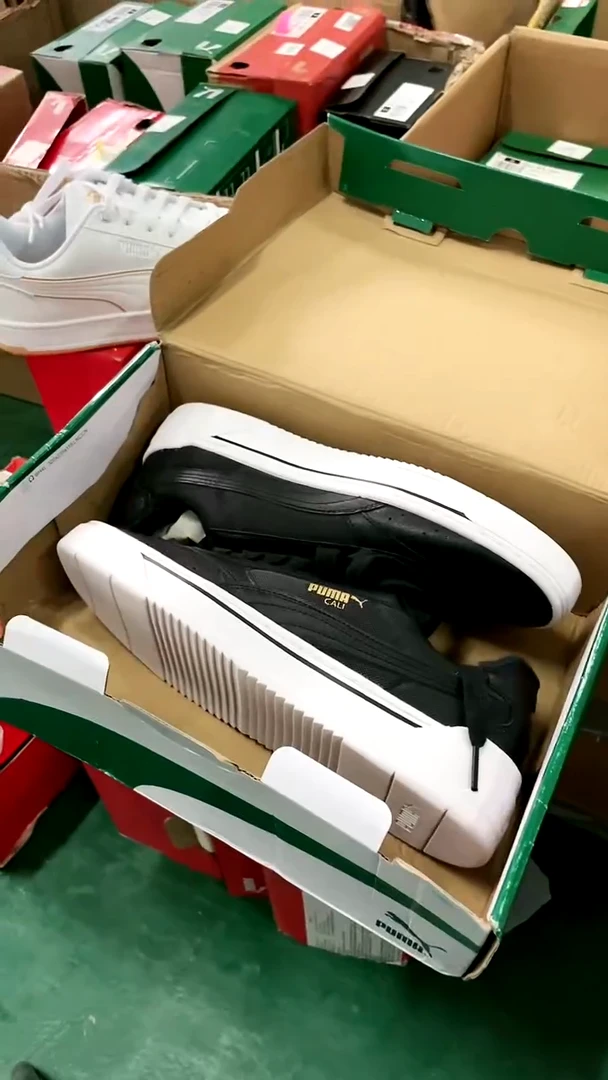 彪马时尚休闲运动鞋  42M  T26