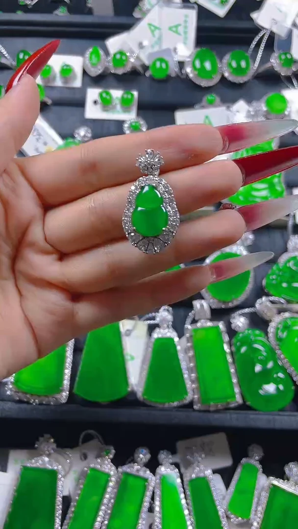 翡翠银S925镶嵌颈饰11