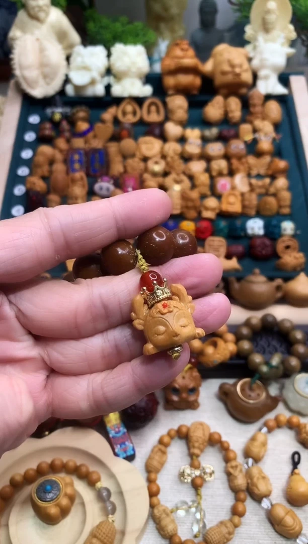 檀香木じ***?.......