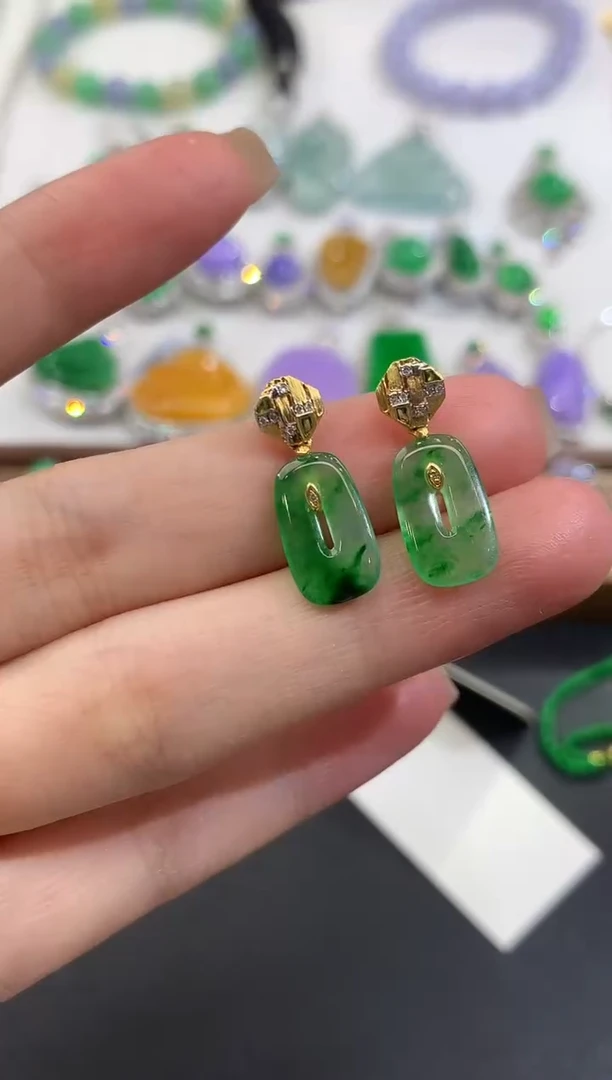 颈饰18K金镶嵌翡翠71-耳饰