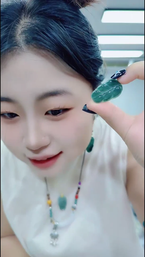 翡翠未镶嵌颈饰0501蓝水大叶子