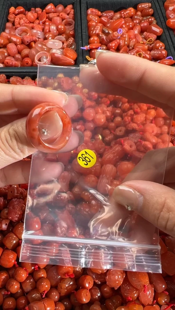 【闪购商品】南红玛瑙颈饰未镶嵌1