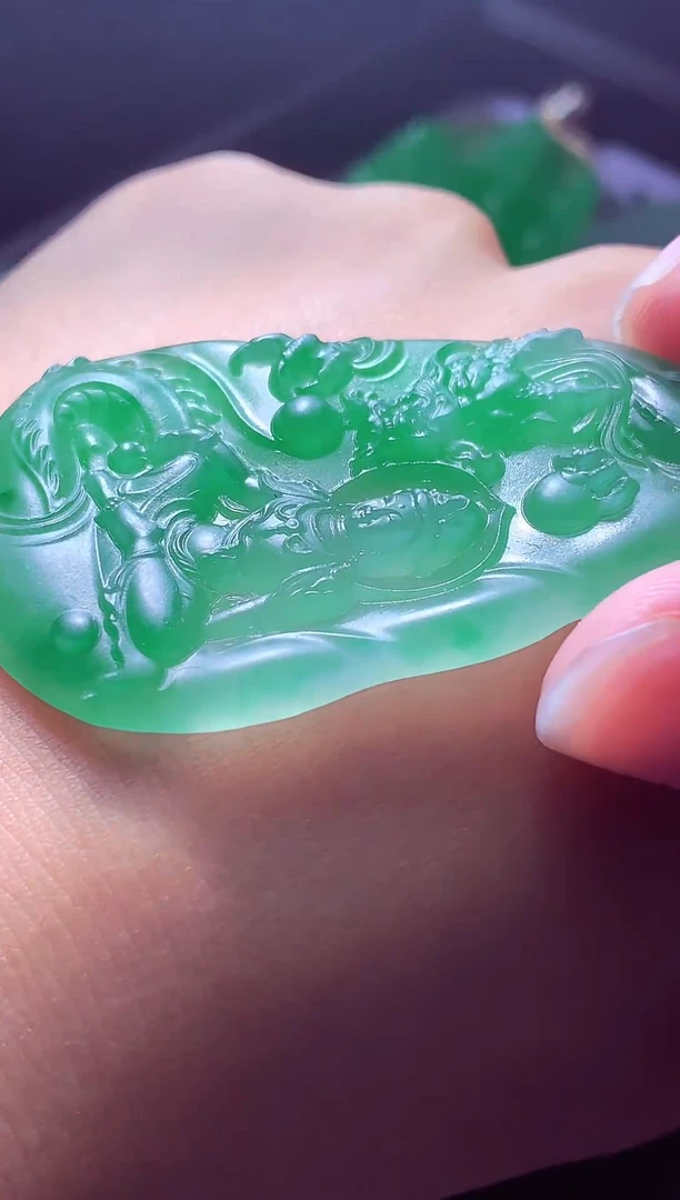 未镶嵌定制翡翠K***?毛货翡翠定制