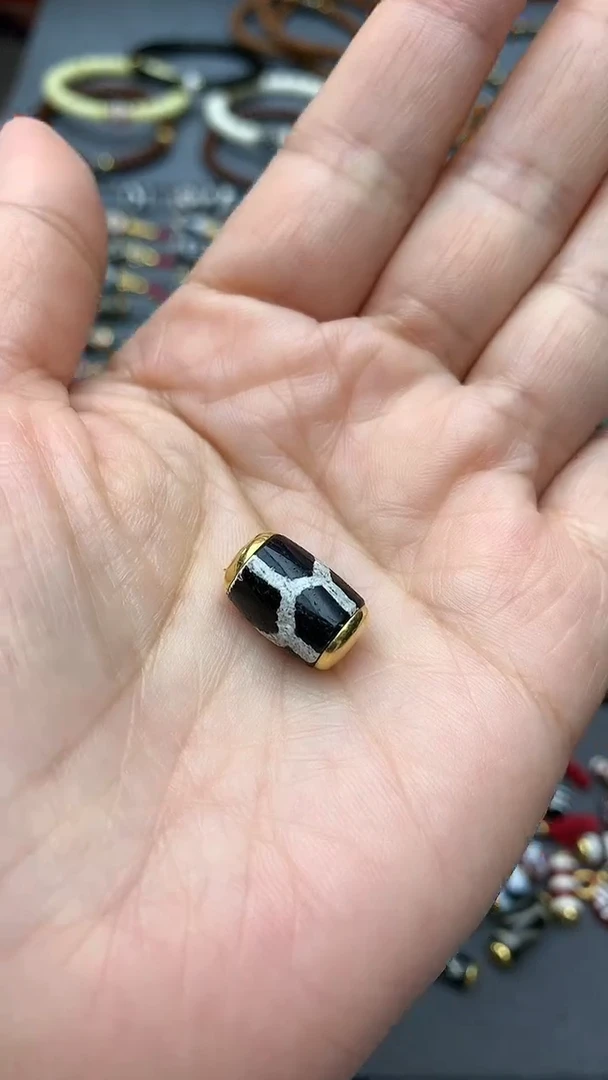 【闪购商品】玛瑙/玉髓单珠18K金镶嵌20250204